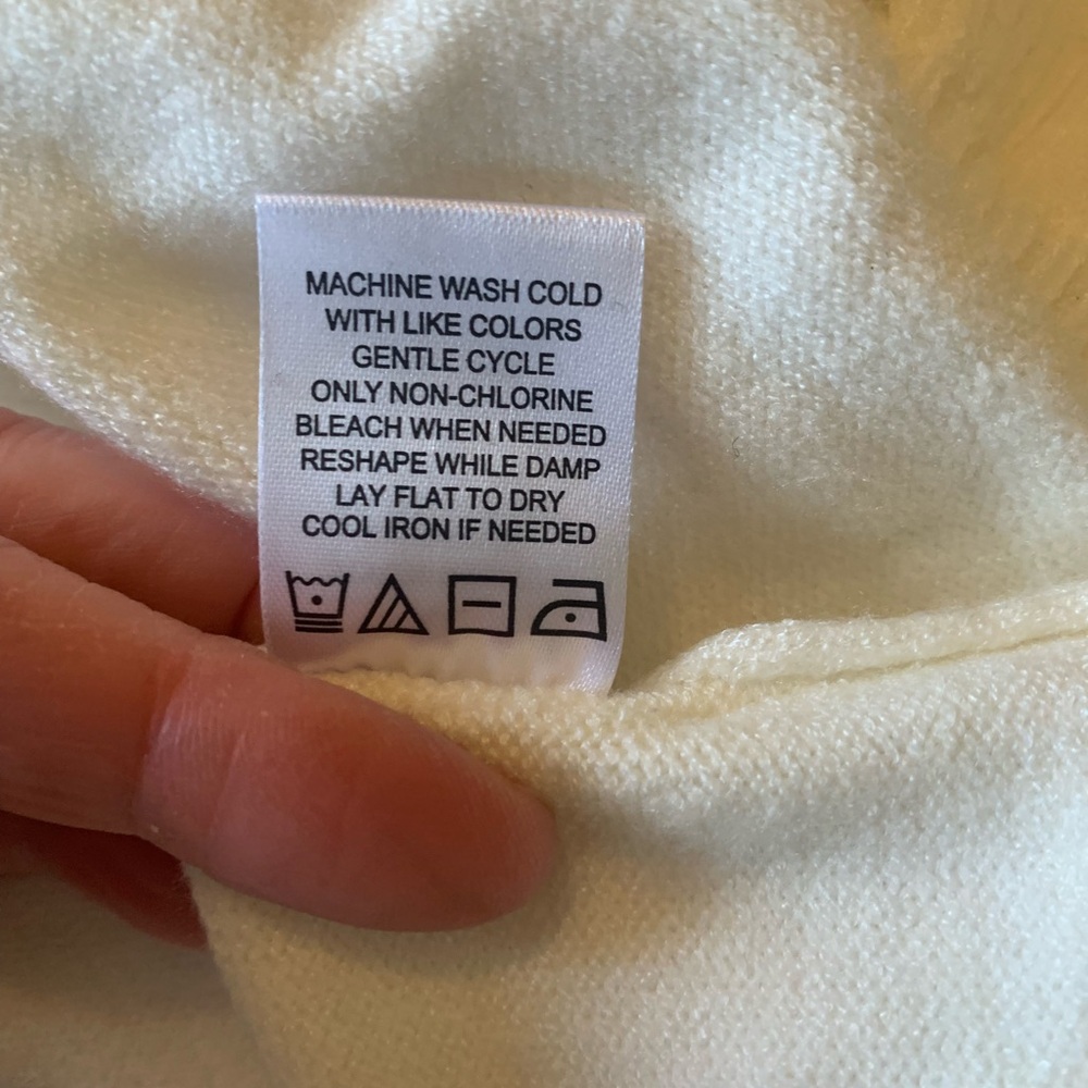 Badgley Mischka Embellished Cream Cardigan with Ruffle Trim Size XL NWT - Picture 12 of 14
